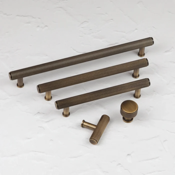 Antique Bronze Reeded Kitchen Cabinet Handle