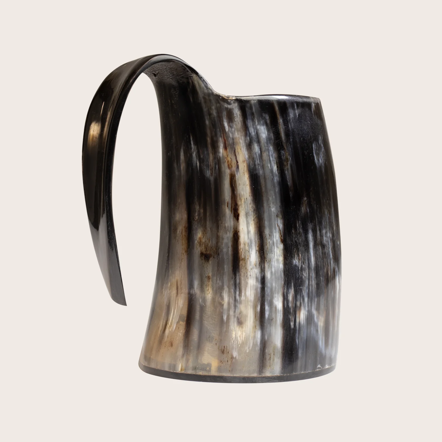 HORN-MUG_1_ba47850c-dbab-4886-8ab4-c0579b7b41e2_1512x