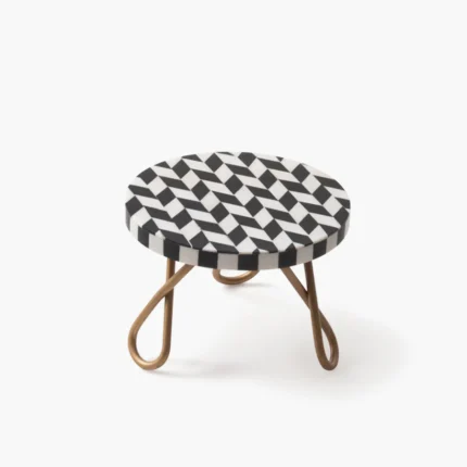 Retro-Row-Cake-Stand_1_1641b598-7d51-46bd-a20f-44cd79baf6ba-430x430